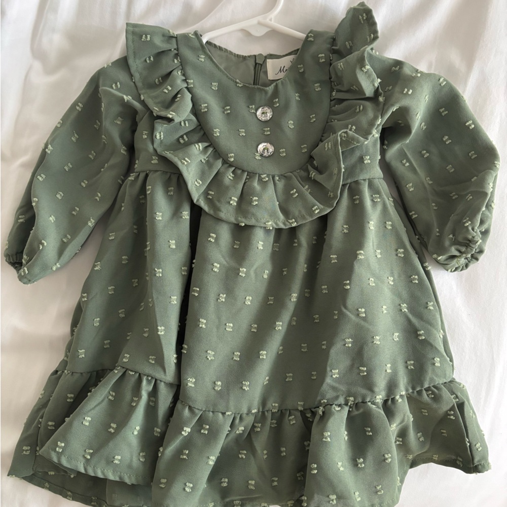 Marie Nicole. Girls size 12-18mo green dress